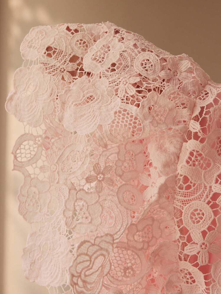 WOMEN'S PINK HOLLOW OUT GUIPURE LACE LAYERED HEM SHORT DRESS WITH STAND COLLAR