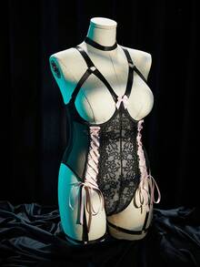 SpicyHot 两件套加大码性感黑色蕾丝午夜诱惑可调节缎带连体衣，配吊袜带和颈链，无罩杯内衣套装