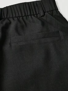 SHEIN MOD 2pcs Apricot & Black Waist Belt Asymmetric Hem Shorts, Retro 70s Style, Suitable For Commute, School, Western Wear. Black White Skort Wrap Front High Waist Minimalist Elegant Sleek Texture Soft Touch A Line Adjustable Waistband Above Knee Artistic Versatile Lightweight Structured Chic Classic Clean Design Smooth Finish Summer Style, Summer Holidays, Vacations , Carnival Costume , Valentines Day , Valentines For Women , Summer , Spring Breaks - Black and White - View 4