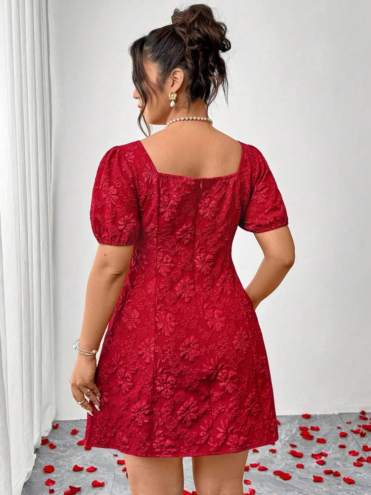 SHEIN PETITE CURVE 大码提花浪漫连衣裙，适合约会、情人节、节日穿着，百搭时尚，日常穿着也十分合适。 - 紅色 - 查看 2