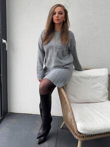 Jeta Ari 2 件套女士休闲圆领刺绣纯色 A 字形百褶裙和毛衣 - 灰色 - 查看 1