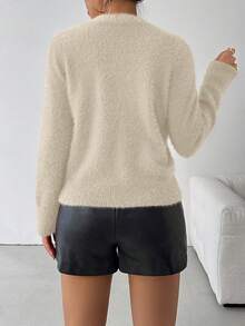 SHEIN Clasi 女士优雅串珠圆领毛衣，秋冬新年服装 - 杏色 - 查看 2
