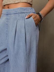 SHEIN VCAY Große Größen Lässig gestreifte Weite Hose - Babyblau - Übersicht 3