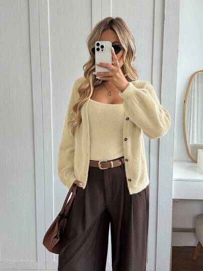 Easowa 2 pezzi Set di top canotta lavorato a maglia e cardigan con bottoni davanti, in marrone, cardigan morbido, maglione marrone, set maglione morbido per l'autunno/inverno