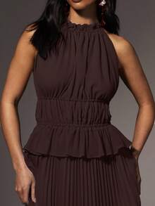 Athîral 女士无袖纯色简约连衣裙，日常穿着 - 棕色 - 查看 5