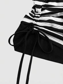 ROMWE Áo thun cỡ lớn kẻ sọc vintage phong cách grunge punk, vai bất đối xứng, dáng rộng - Đen và trắng - Xem 4