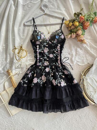 FloralLove ثوب نوم نسائي شفاف مطرز بالزهور مع تصميم رباط جذاب