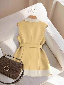 GlowEve CURVE Áo blazer không tay hai hàng cúc phối màu tương phản, thanh lịch, tối giản dành cho nữ cỡ lớn - Màu be - Xem 2