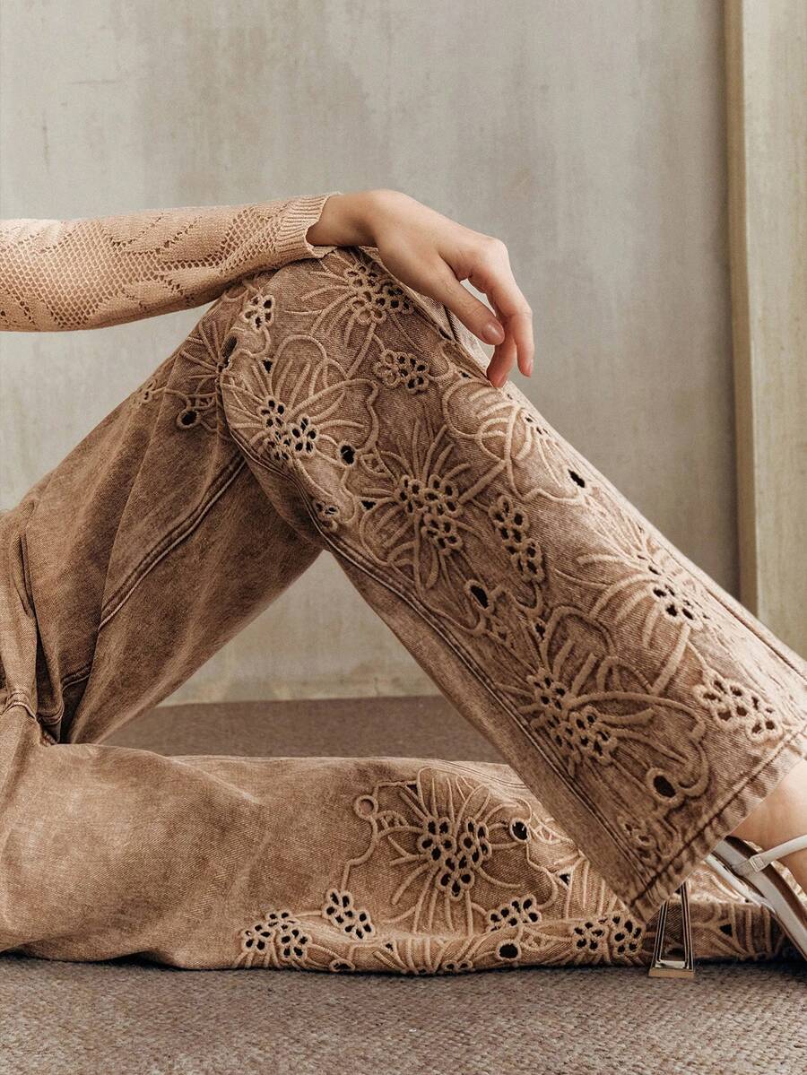 Anewsta Elaire 女士高腰时尚刺绣镂空直筒宽松阔腿牛仔裤 - 卡其色 - 查看 1