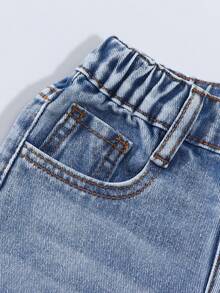 Quần jean ống đứng phong cách retro cho bé gái, thêu chữ và trang trí nơ, thời trang đa năng cho mùa xuân, hè, thu và đông! Chất liệu denim xanh cổ điển, mềm mại, họa tiết thêu chữ "M" độc đáo và điểm nhấn nơ 3D, cạp chun co giãn + khóa kéo dễ mặc, dáng quần ống đứng rộng rãi. - Rửa trung bình - Xem 4