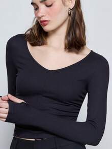 COUREZ Deep V Fitted Long Sleeve Top /Y2K Winter Clothes For Women Casual Top Workwear For Women Going Out Tops Party New Years Fall Winter Casual Wear Jersey Top