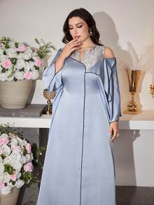 Al Najma 大码不对称领拼接撞色提花面料连衣裙 - 藍色 - 查看 3