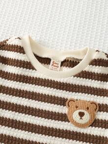 Cozy Pixies 2件套男婴卡通熊条纹圆领短袖上衣和纯色弹力腰短裤套装 - 棕色 - 查看 3
