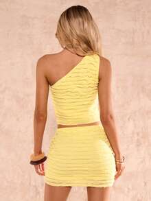 Allurite 一套女士荷叶边纹理肩部上衣+迷你裙 - 黃色 - 查看 4