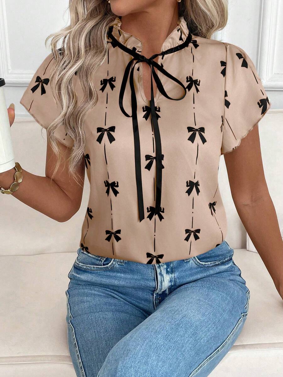 SHEIN Clasi 女士新款时尚优雅荷叶边撞色印花衬衫，适合日常穿着、通勤及各种场合。 - 卡其色 - 查看 1