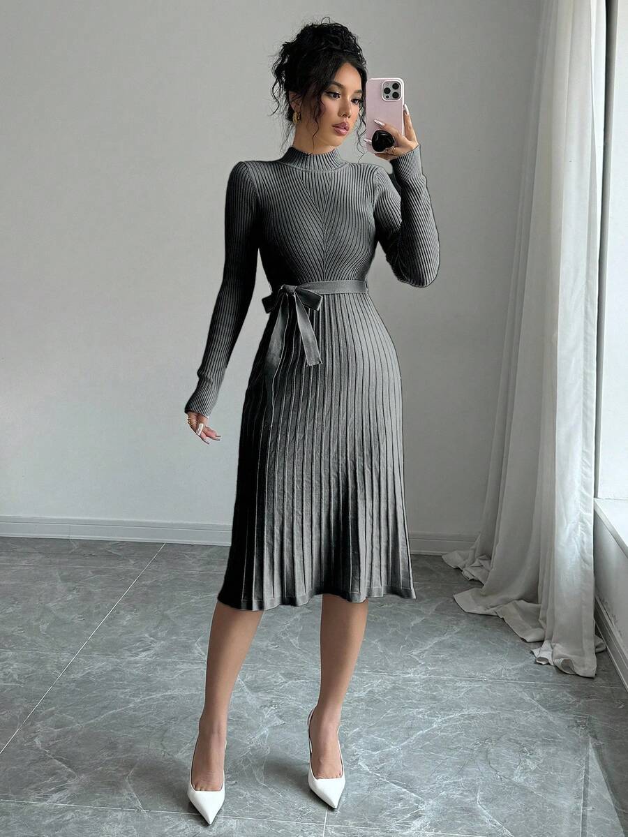 Selianne 纯色简约褶皱领优雅长袖毛衣连衣裙 - 灰色 - 查看 1