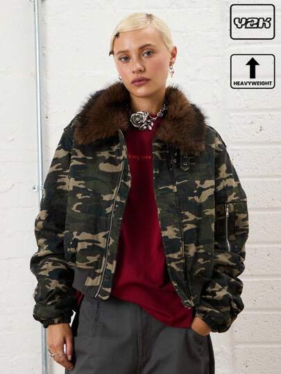 COUREZ 迷彩印花帆布超大飞行员夹克外套，配有可拆卸人造毛领和扣环领口细节/Y2K 外出装秋季女装冬季女装哥特式套装俱乐部装外套秋冬女装性感