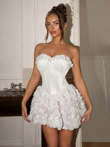 Glamine Charm 白色露肩无袖褶皱泡泡花朵迷你连衣裙，尽显优雅气质，适合舞会、锐舞派对、街头服饰、演唱会、夜店、约会、生日派对、情人节、婚礼等各种场合，是派对必备单品。花朵时尚，泡泡裙 - 白色 - 查看 4