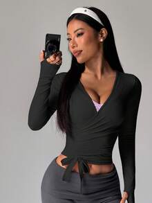 Easithlete Áo thể thao dài tay màu hồng không đường may dành cho nữ, có lỗ xỏ ngón tay cái và dây rút. - màu đen - Xem 6