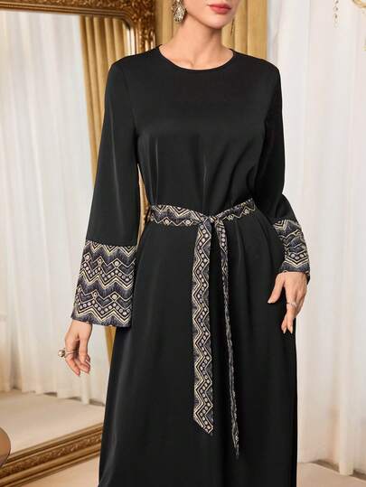 Al Najma Women's Printed Round Neck Long Sleeve Arabic Style Dress