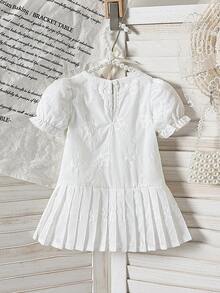 1pc Baby Girls' Round Neck Short Puff Sleeve Jacquard Bow Decor Apricot White Elegant Cute Summer Party Dress,Pleated Skirt Vintage Christening Lace - White - View 5
