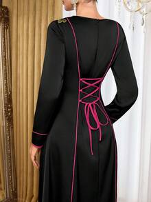 Al Najma 女士优雅阿拉伯风格长袖连衣裙，饰有贴花 - 黑色 - 查看 2