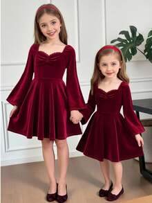 SHEIN Serisse Kids Tween Girl's Elegant Velvet Sweetheart Collar Ruched Flare Sleeve Cinched Waist Wine Red Dress, Suitable For Weekend, Casual Outing, Graduation Dance,  Velvet Dress, Long Sleeve Velvet Dress,  Burgundy Velvet Dress - Burgundy - View 4