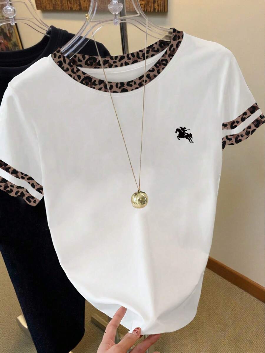 Resyla Classic Khaki Leopard-Print Striped Women's White T-Shirt Simple Knight Print Design Perfect For Summer Fashion T-Shirt Stylish T-Shirt Sibling Gift Sister Gift Mom Gift Mother's Day Gift Casual Yet Fashionable Top - White - View 1