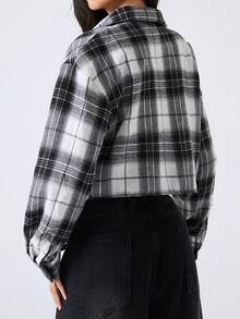 SHEIN EZwear 女士春秋落肩长袖方形短款格子衬衫 - 黑與白 - 查看 2