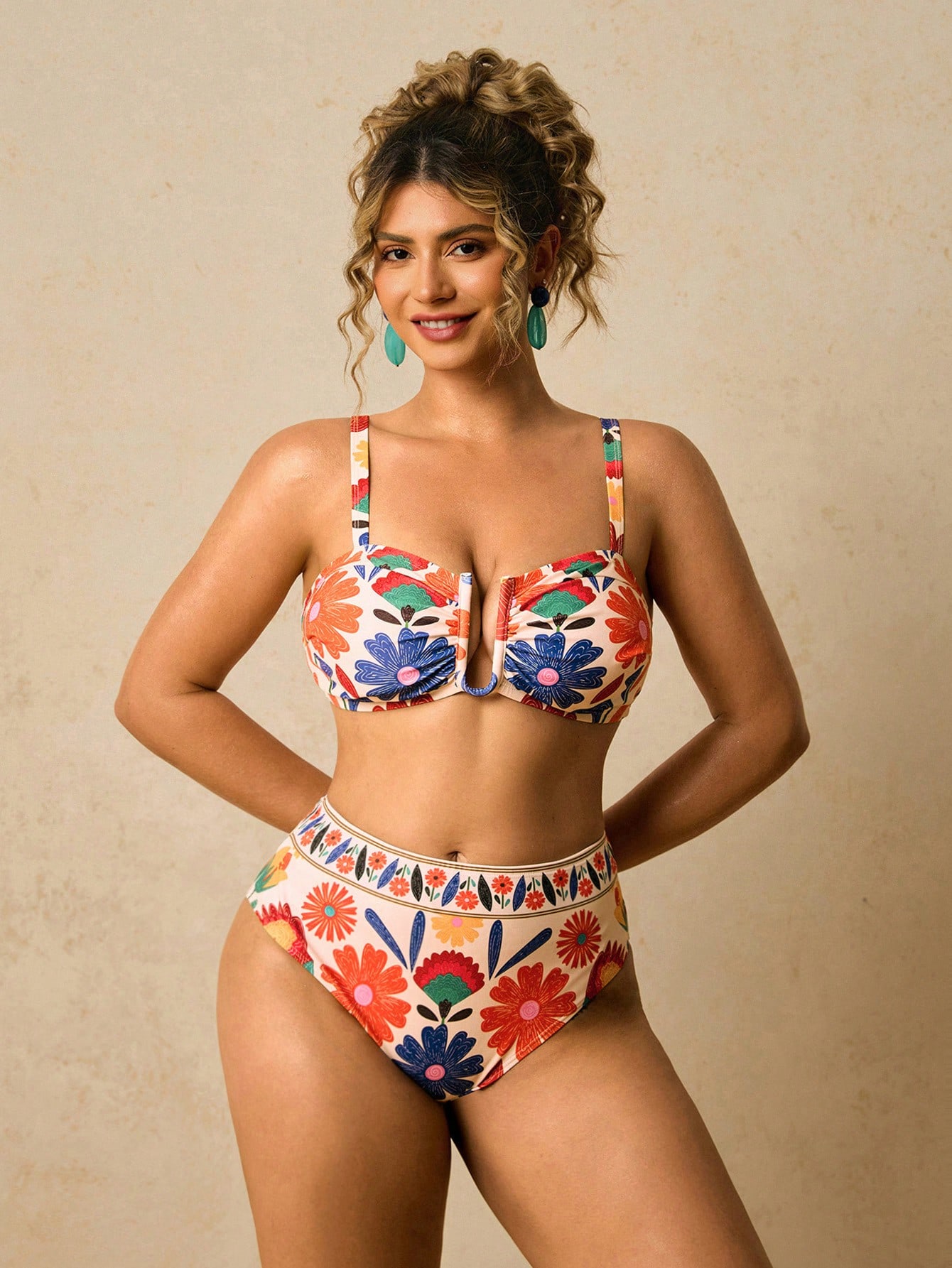 Travachic Conjunto de Maiô Bikini Floral Estampado Abricó Plus Size para Mulheres, Maiô Bikini de 2 Peças com Alça em U-Neck - Damasco - Visão 3