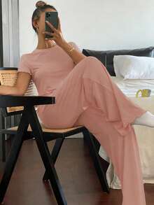 Livesso Bộ đồ mặc nhà tối giản màu trơn với viền lượn sóng, gồm áo và quần ôm sát, trang trí họa tiết. - Hồng - Xem 4
