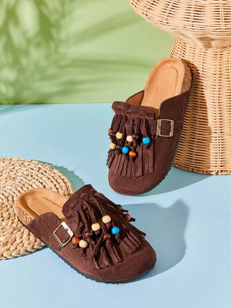 Mini mi #Tamancos Mulôs Marrons de Camurça com Borlas e Contas Estilo Divertido para Crianças - Confortáveis, Lúdicos e Boêmios para Diversão Diária