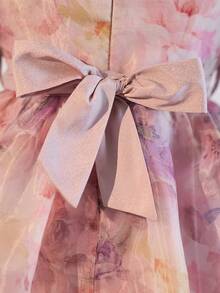 SHEIN 一件女婴优雅可爱粉色碎花图案欧根纱连衣裙，公主裙，适合生日派对、返校季、晚宴、演出、婚礼等场合。 - 粉色 - 查看 4