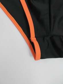 Manfinity Swimmode Men's Summer Beach Vacation Contrast Piping Triangle Swim Trunks - Black - View 4