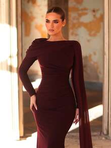 Aureia 优雅浪漫的栗色弹力面料披肩，饰有垂褶褶裥，鱼尾下摆，小拖尾，适合婚礼宾客、节日、生日派对、婚礼仪式、伴娘礼服等场合。 - 紫紅色 - 查看 2