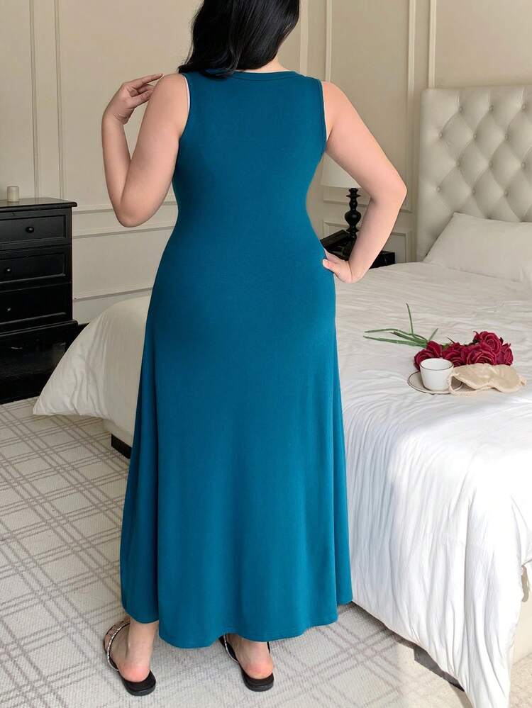 Dazy Plus Plus Size Women Solid Color Sexy Waist Cinched Long Nightgown, Sleeveless, Spring/Summer
