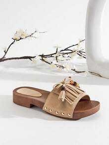 SHUZIA Dép lê nữ màu be bằng nhung, đính tua rua và hạt cườm, đế giả gỗ – Mềm mại, thời trang và dễ mang. - Màu be - Xem 6