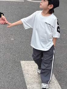 SHEIN Little Byeori 儿童/男童休闲日常舒适加粗肩带直筒宽松纯色裤 - 灰色 - 查看 4