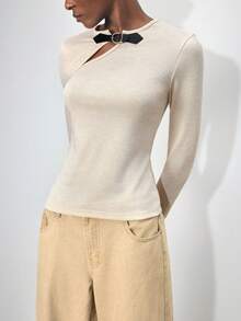 Maija 女士不对称镂空皮革纽扣装饰休闲上衣，适合都市通勤、商务休闲、优雅场合、情人节、夏季婚礼宾客、假日穿着。 - 卡其色 - 查看 5