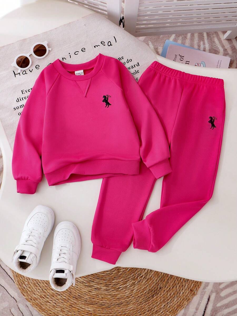 SHEIN Genkimix Kids 2 件套女孩少女玫瑰红色插肩袖纯色运动衫套装和裤子套装,针织休闲圆领套装 - 玫紅色 - 查看 1