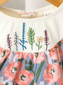 女婴春夏休闲度假甜美碎花印花拼接刺绣荷叶边宽松A字连衣裙，粉色梭织印花连衣裙 - 粉色 - 查看 4