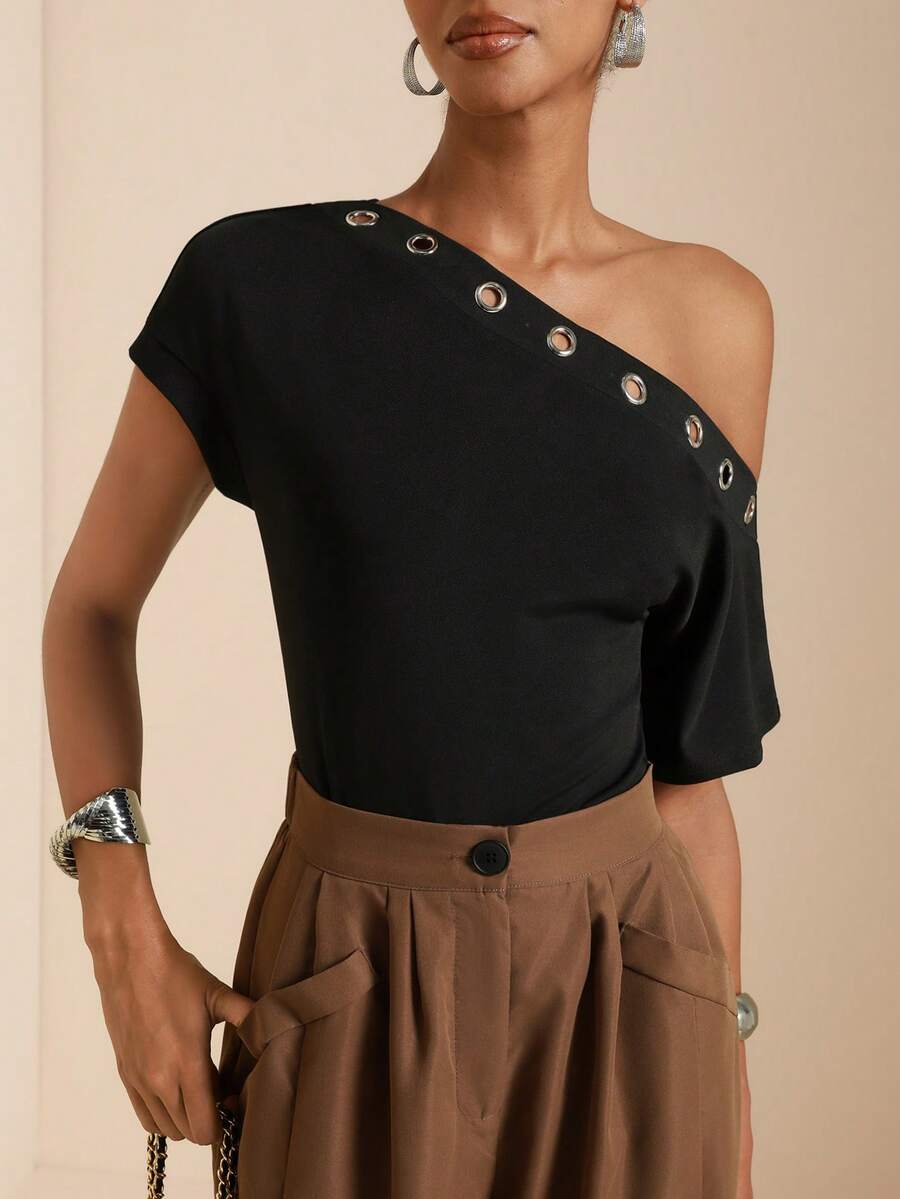Lyxana Damen-T-Shirt mit asymmetrischem Schulterdekor, einfarbig, Cut-Out - Schwarz - Übersicht 1