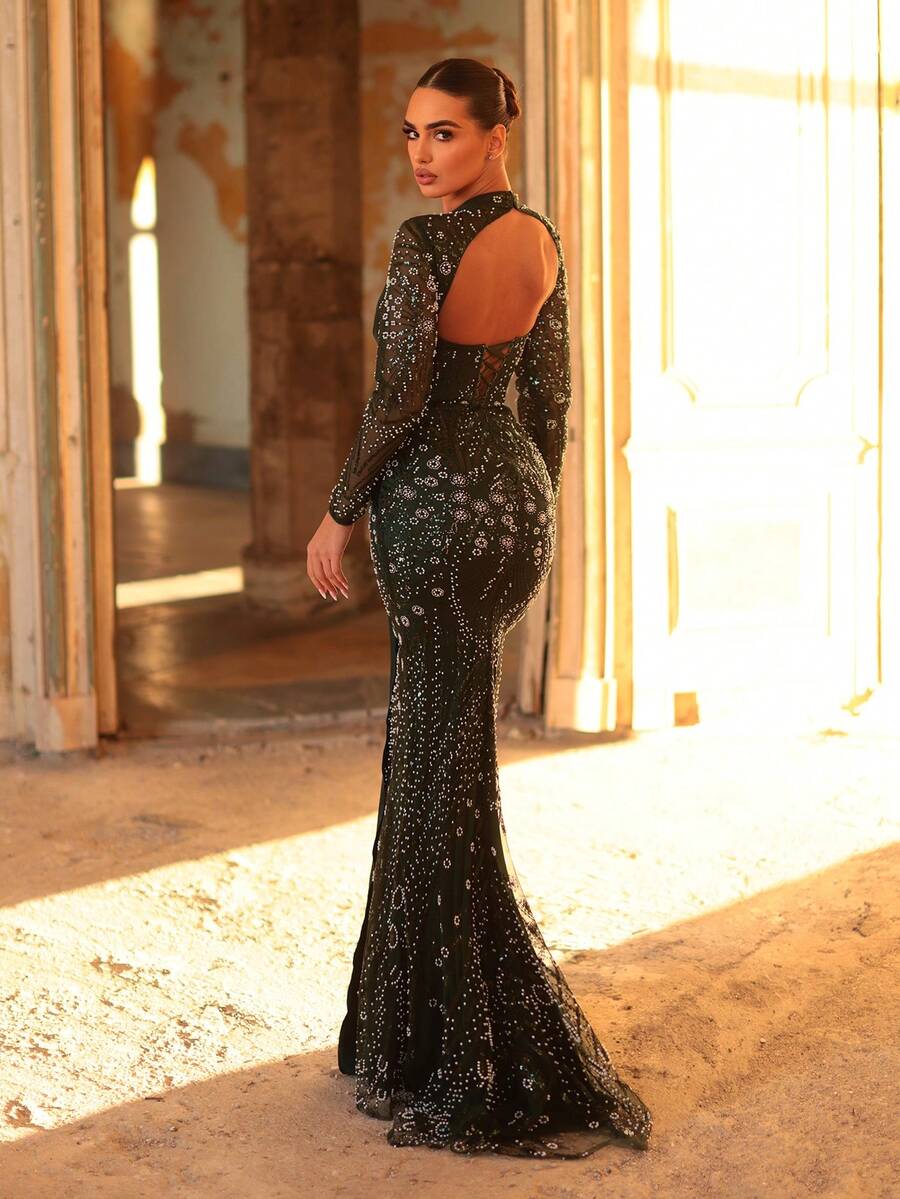 Aureia 优雅、浪漫、高贵、奢华的孔雀石绿亮片面料贴花装饰美人鱼式拖尾正式礼服，时尚、节日、假日、生日派对、婚礼、正式晚宴（奢华版）、情人节