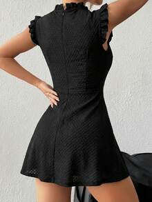 Vestido corto mujer textura ligera cuello alto sin mangas volantes falda linea A diseño elegante cómodo ideal para eventos casuales de primavera verano, tela ligera elegante ideal oficina eventos casuales o tener una cita preppy - Negro - Ver 2