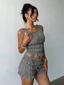 Aloruh Bộ đồ 2 món thời trang mùa hè dành cho nữ: áo tank top và quần short kẻ caro buộc dây vai. - Đen và trắng - Xem 5