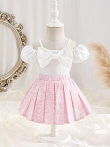 SHEIN Toddler Party 2pcs/ Set Baby Girls Aged 6 Months To 3 Years. It's Elegant And Charming For Summer, With A Relaxed And Casual Fit, Featuring A Short-Sleeved Off-The-Shoulder Top And An Embossed Pleated Skirt - Pink - View 5