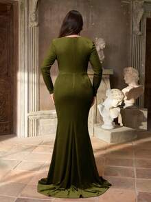 Aureia 大码优雅浪漫红色心形领长袖缀饰褶皱鱼尾正式礼服（重工装饰设计） - 橄欖綠 - 查看 3