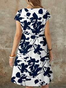 EMERY ROSE 女士休闲宽松圆领短袖中长连衣裙，适合春夏穿着，优雅碎花连衣裙，蓝白碎花连衣裙，休闲款 - 彩色 - 查看 4