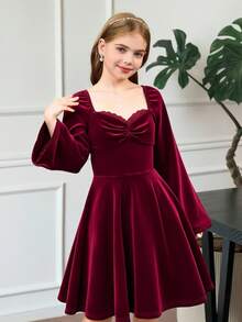 SHEIN Serisse Kids Tween Girl's Elegant Velvet Sweetheart Collar Ruched Flare Sleeve Cinched Waist Wine Red Dress, Suitable For Weekend, Casual Outing, Graduation Dance,  Velvet Dress, Long Sleeve Velvet Dress,  Burgundy Velvet Dress - Burgundy - View 3