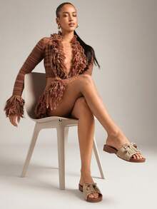 SHUZIA Dép lê nữ màu be bằng nhung, đính tua rua và hạt cườm, đế giả gỗ – Mềm mại, thời trang và dễ mang. - Màu be - Xem 4